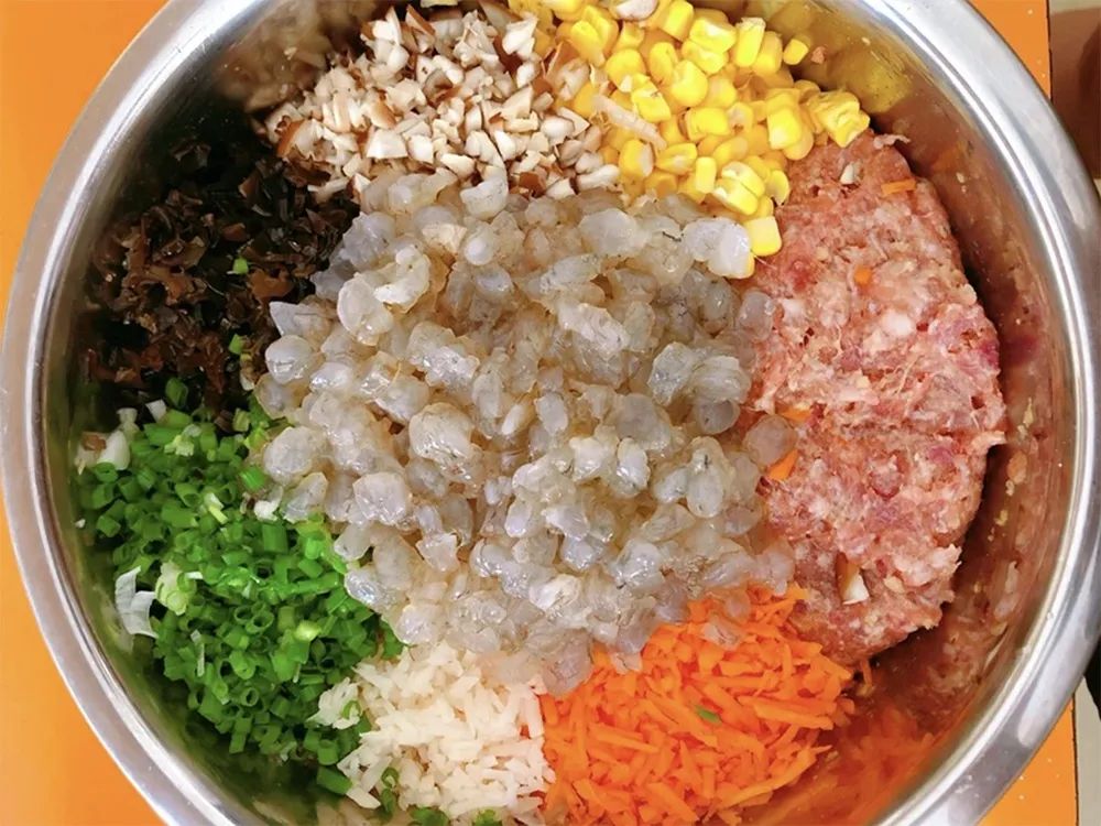 爆红英国的绞肉机不动刀不累手快速绞肉碎菜剥出整蒜