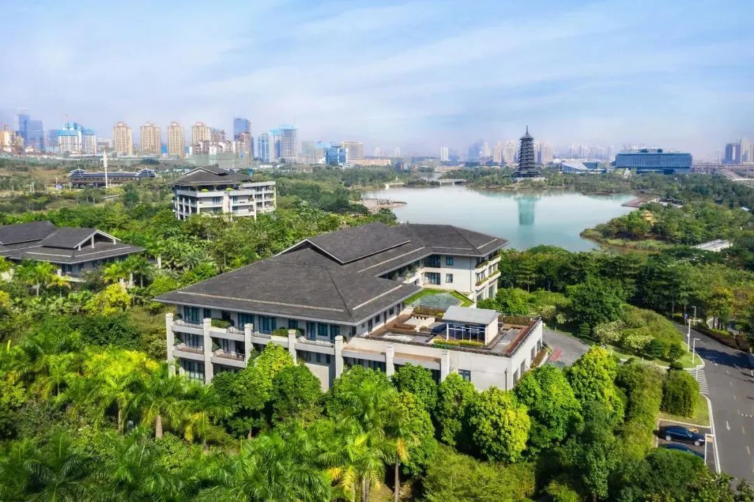 紫悦,维克不信邪,携宁家鲜生,五象山庄送骨折价!