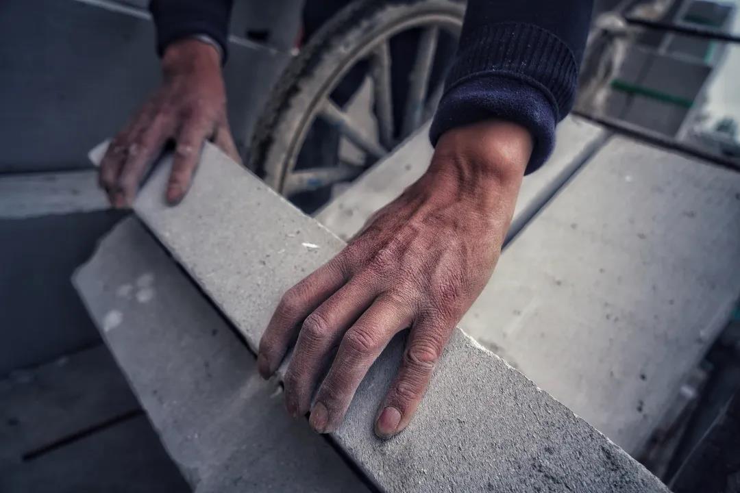 致敬劳动者!来看看这一双双手的特写