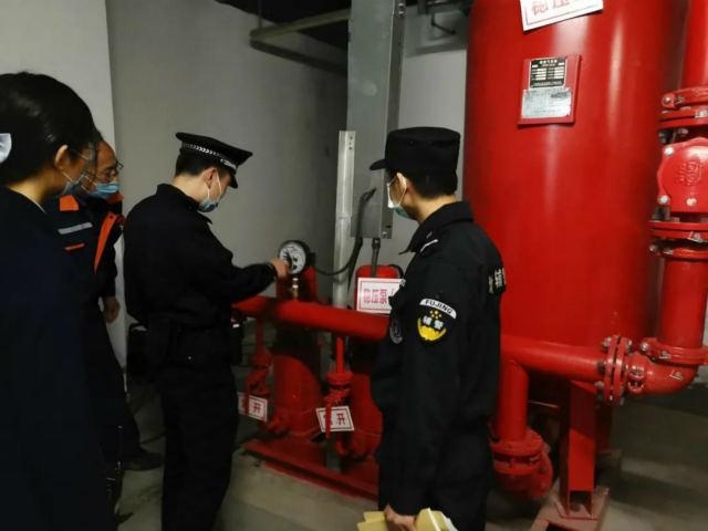 青岛公安地铁分局五一假期加大巡查防控 全力确保地铁区域安全有序