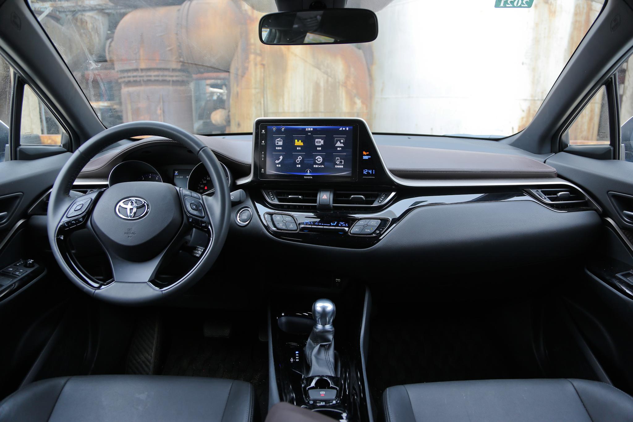 丰田奕泽e进擎/新款奕泽izoa上市 售价14.58万起