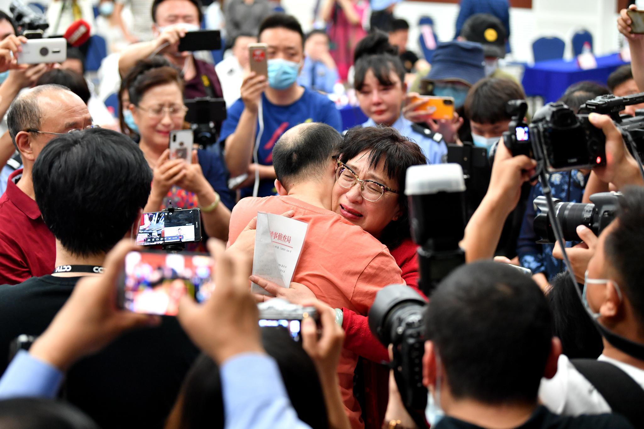 一位中国母亲32载寻亲路