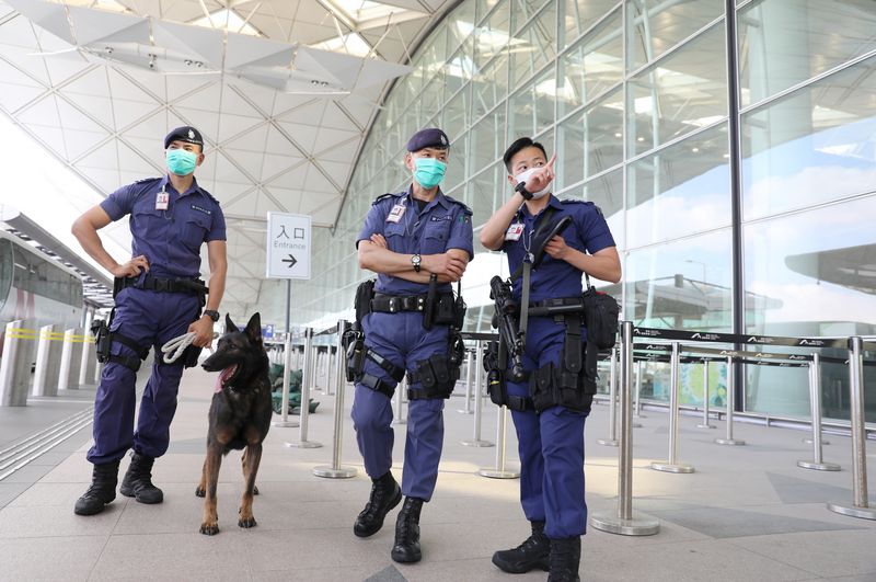 巾帼不让须眉香港机场特警组迎来首位女主管