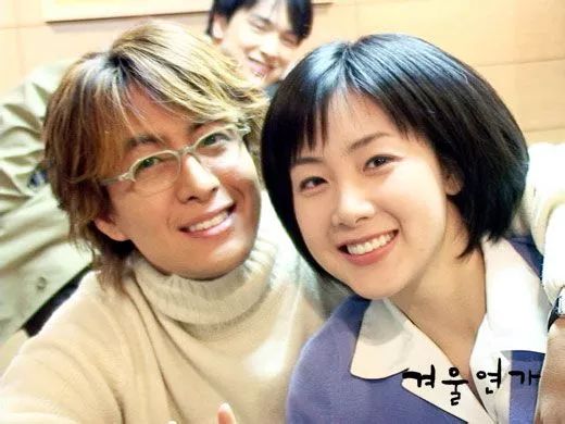 44岁崔智友生下一女她老公原是牛郎