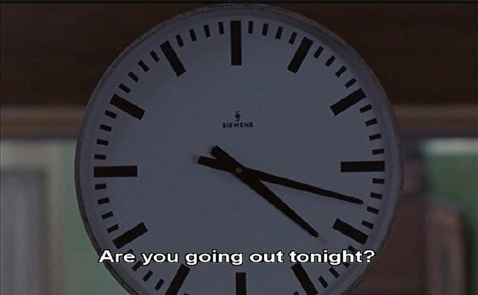 5月20日下午5点20分,王家卫所属的电影公司在微博放出《花样年华》