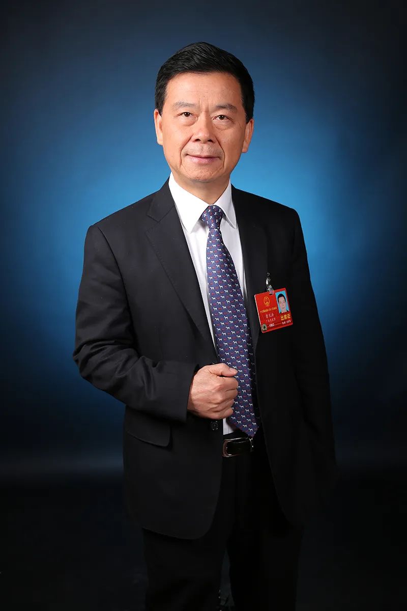 代表委员访谈│广汽集团曾庆洪加快构建粤港澳大湾区新能源汽车产业