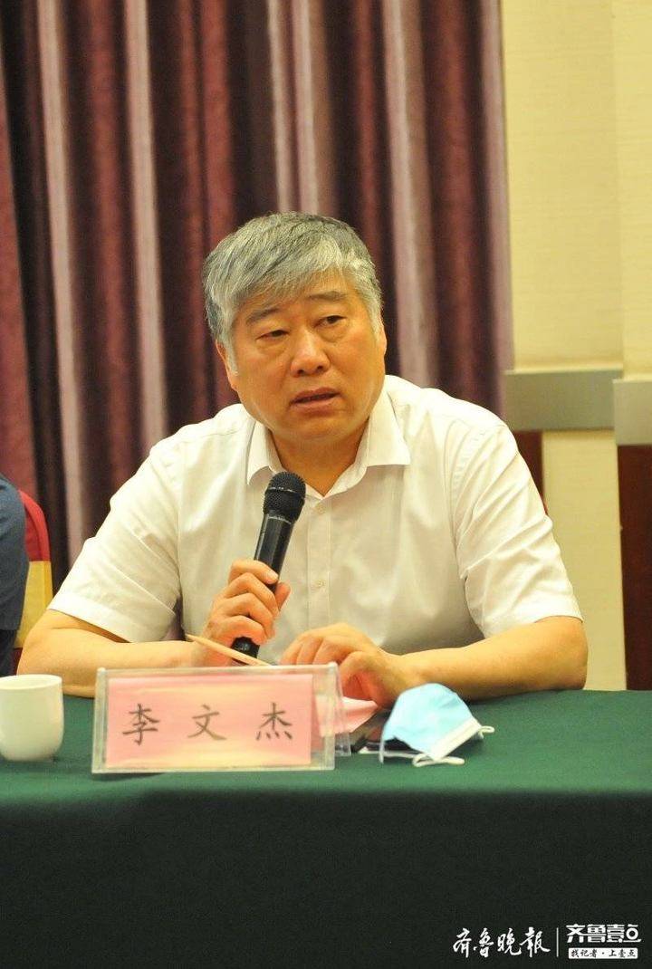 漱玉平民董事长李文杰:邀请医护代表回武汉,把错过的美景补回来