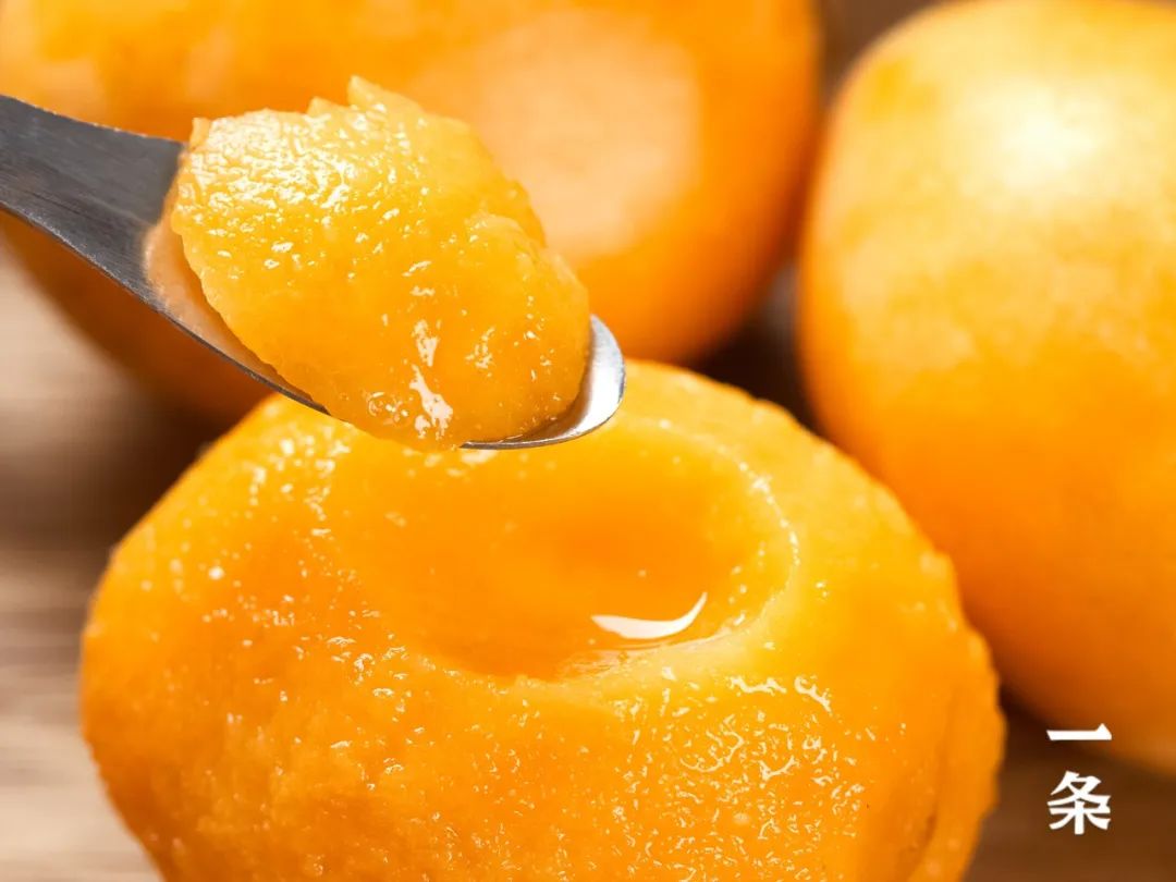 古徽州的枇杷熟了皮薄肉嫩汁多香甜让人口水直流