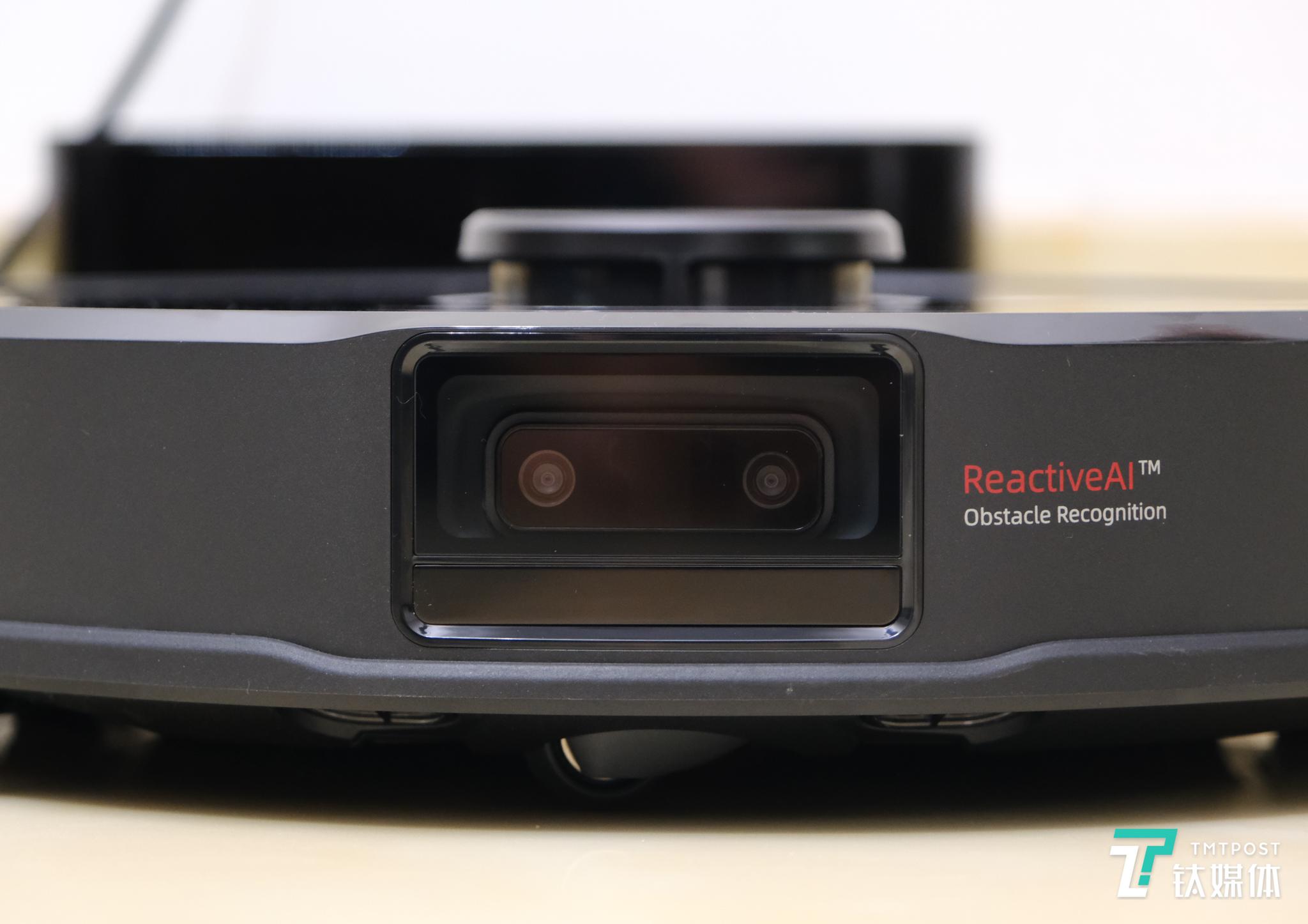 特斯拉与无人机上的双目摄像头如今扫地机器人也有了