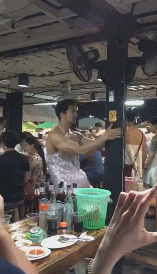 泰国猛男餐厅&男模外卖爆火：前者太骚，后者贴心！店家一定看穿了你的寂寞！
