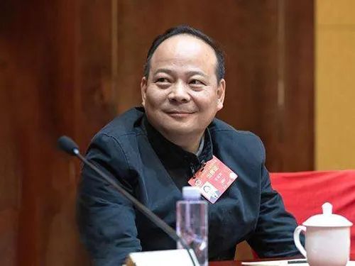 两会进行时!企业家提案聚焦5g,新能源,新基建