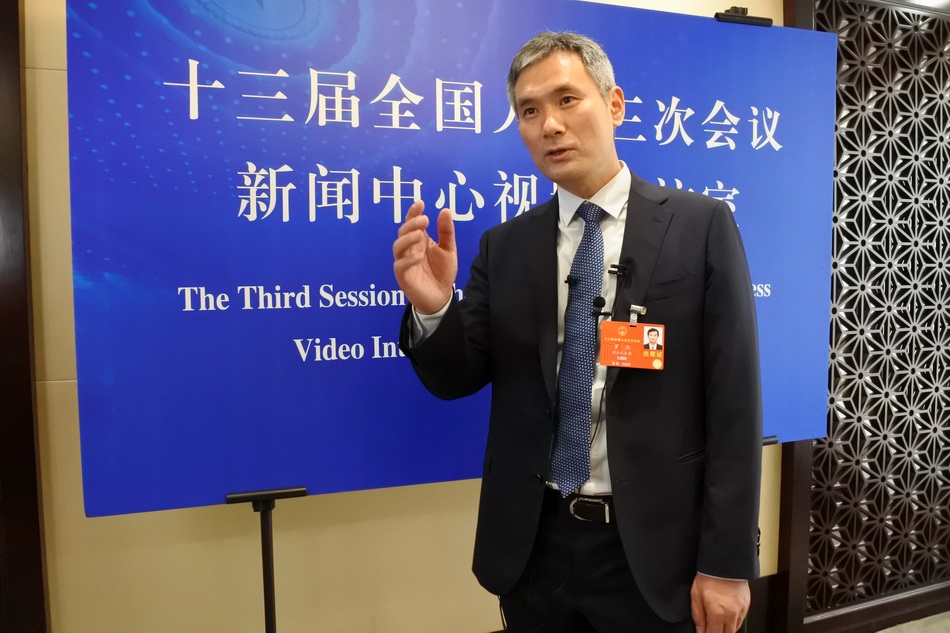 全国人大代表罗杰:90后是奔涌的后浪