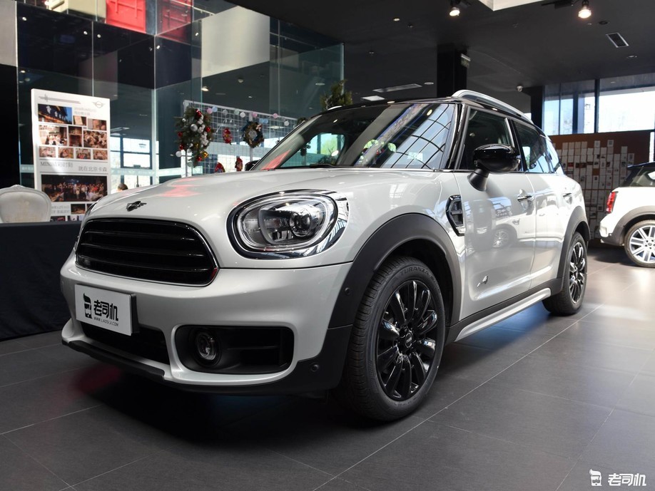 时尚个性颜控专属 小哥带你看MINI COUNTRYMAN