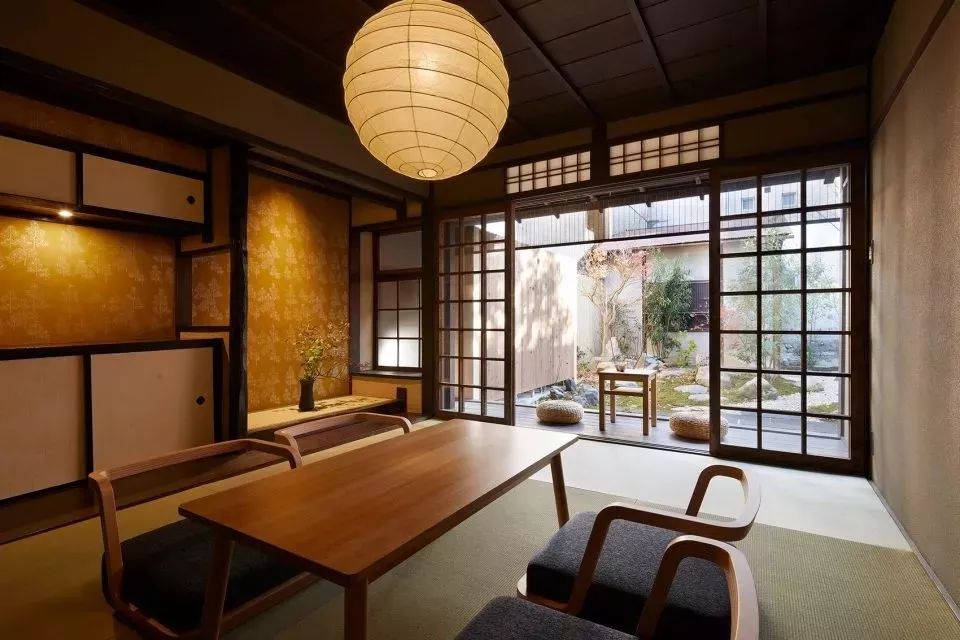 5个禅意十足的日式庭院住宅,满足你对宁静生活的向往|花园|建筑_新浪新闻