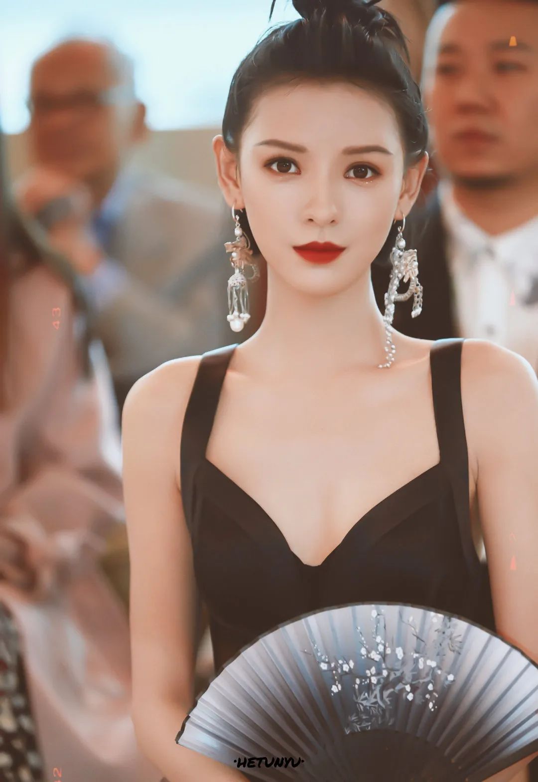 王思聪|张予曦|网红_新浪新闻