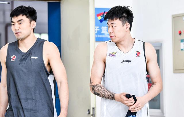 张镇麟最新训练照片流出上肢肌肉不输老将李晓旭