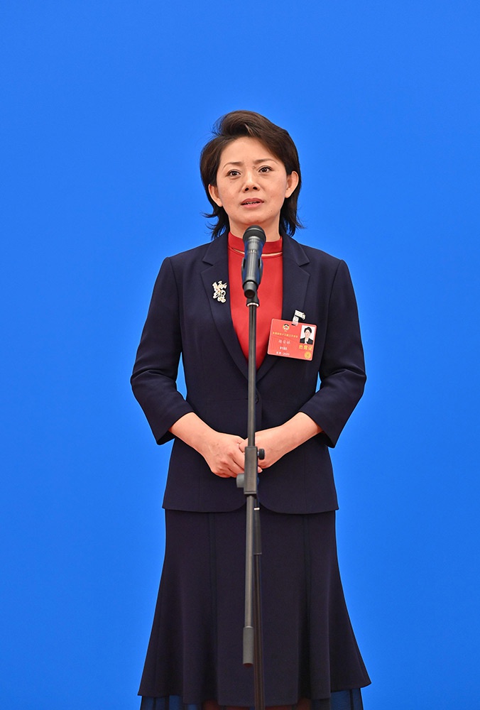 全国政协十三届三次会议第二场"委员通道"