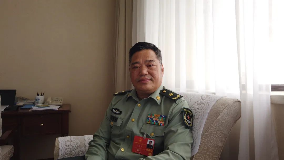 两会直通车丨军队代表委员:弘扬伟大抗疫精神,把人民