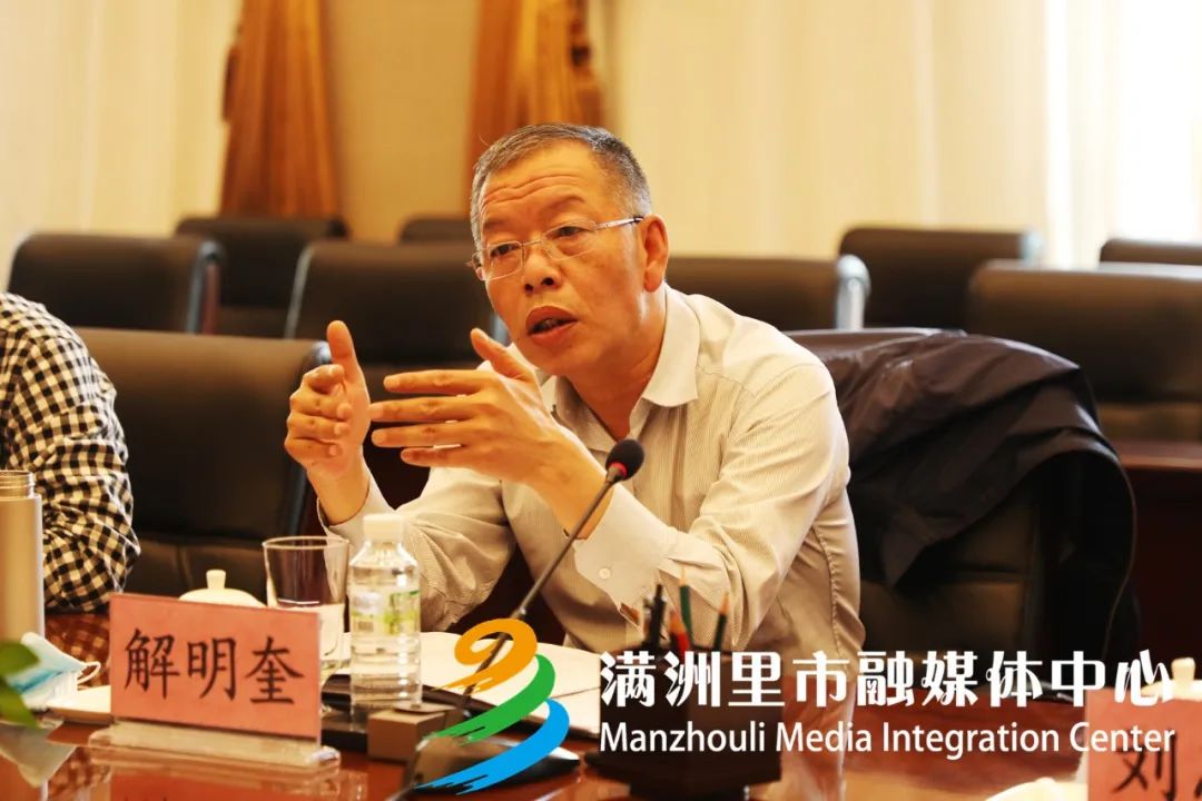 关注自治区扫黄打非督查组来我市调研指导工作