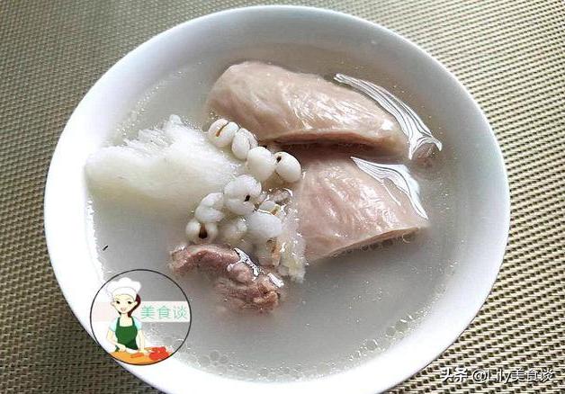 【淮山薏米猪骨汤】