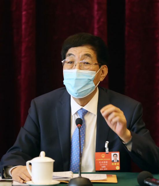 巴音朝鲁:善于以百姓视角审视我们的工作