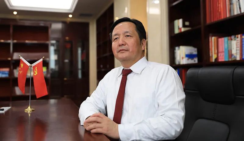 代表委员访谈│全国人大代表特变电工董事长张新坚持科技创新未来必有