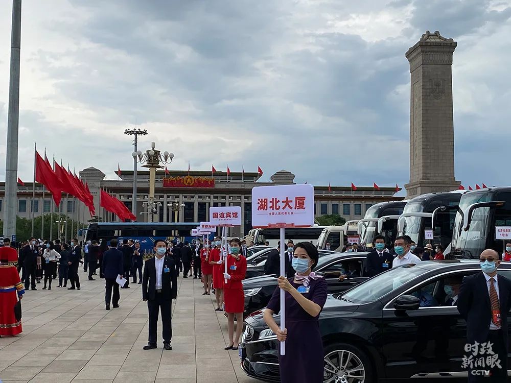 △今年两会，湖北代表团实到代表110名，代表团驻地在湖北大厦。（总台央视记者赵东辰拍摄）