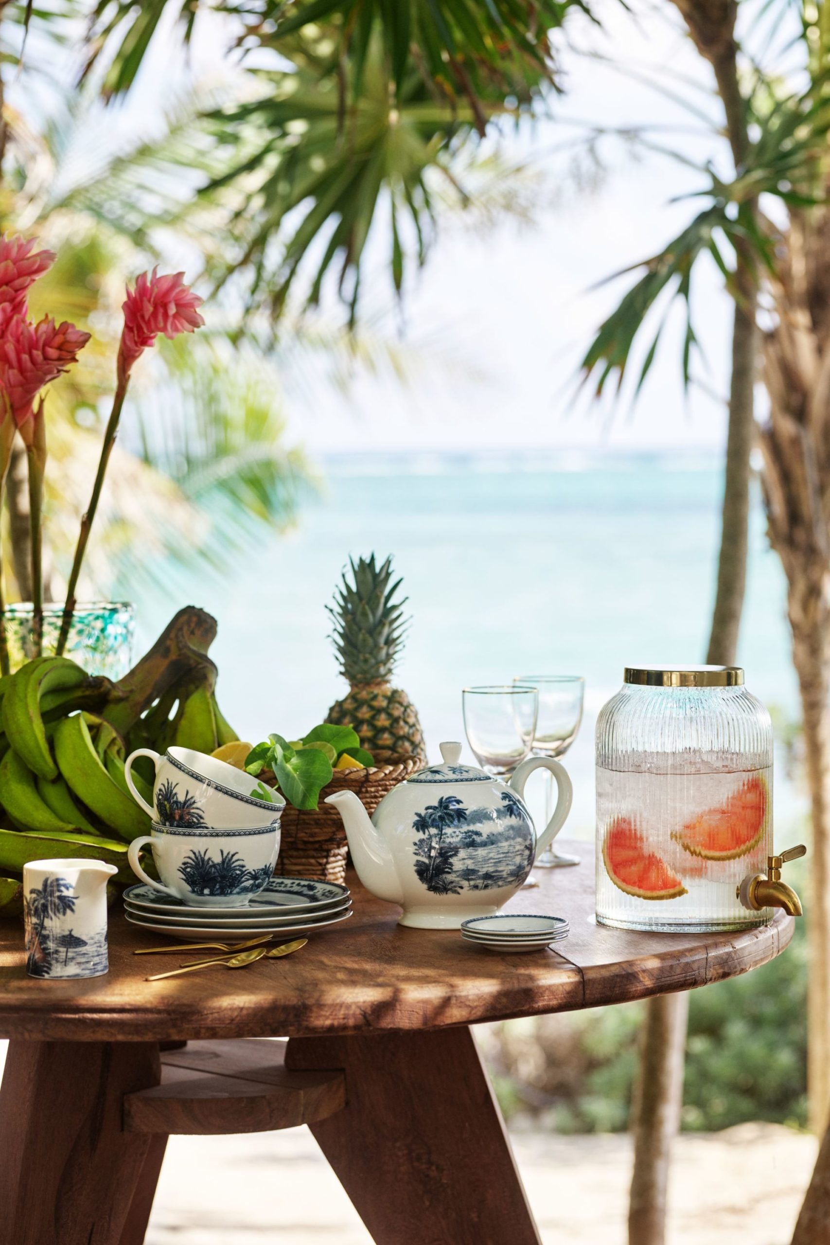 是日美好事物|kenzo把《神奈川冲浪里》变成香水,h&m夏季家居置身澎湃