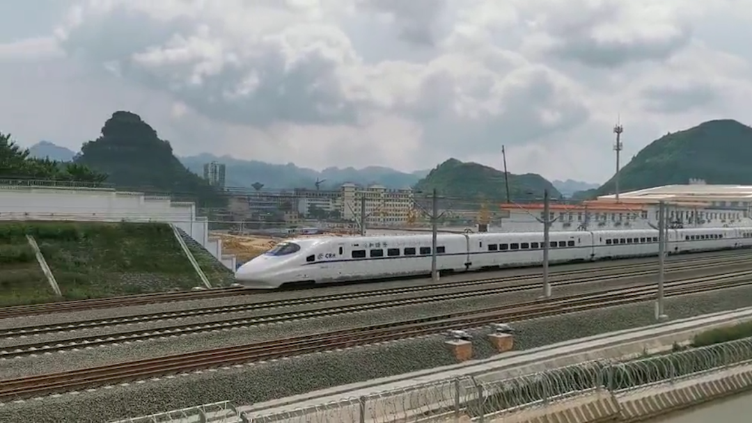 今天,安六铁路开始信号场景实验