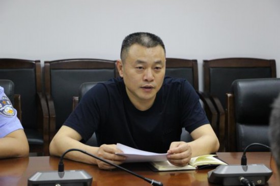 海南省公安厅派驻乐东县公安局工作组杨宗峰汇报乐东县公安局近期