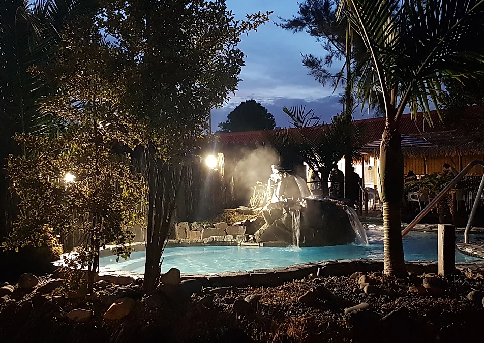 新西兰一秒入冬,周末不如去泡汤 | 新西兰全境温泉大盘点