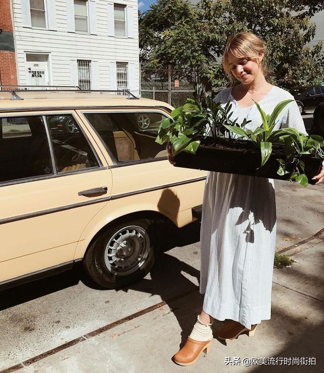 萨迪卡尔瓦诺sadiecalvano社交媒体照片2020年5月26日