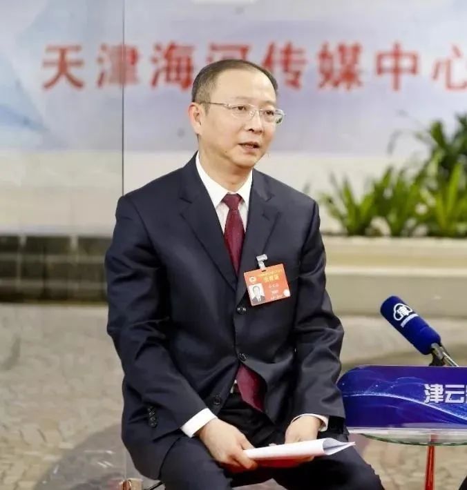 "全国政协委员,民建天津市委会主委李文海呼吁.