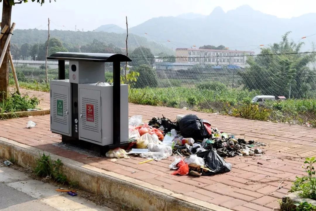 崇左市江州区沿山路段一改脏乱旧貌换上"新颜"!