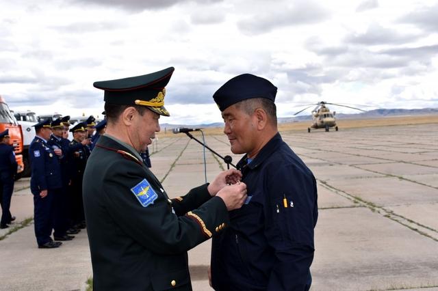 蒙古空军家底有多落魄?正经战机没几架,得靠廉价模型过过瘾