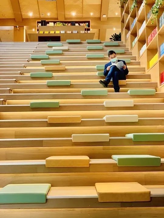 阳光阶梯,沉浸体验!余杭网红地标今天又新增一处!