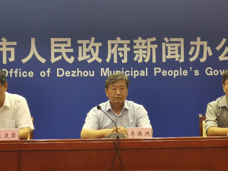 成员,副局长李德洪介绍了乡村振兴率先突破改革攻坚重大事项推进情况