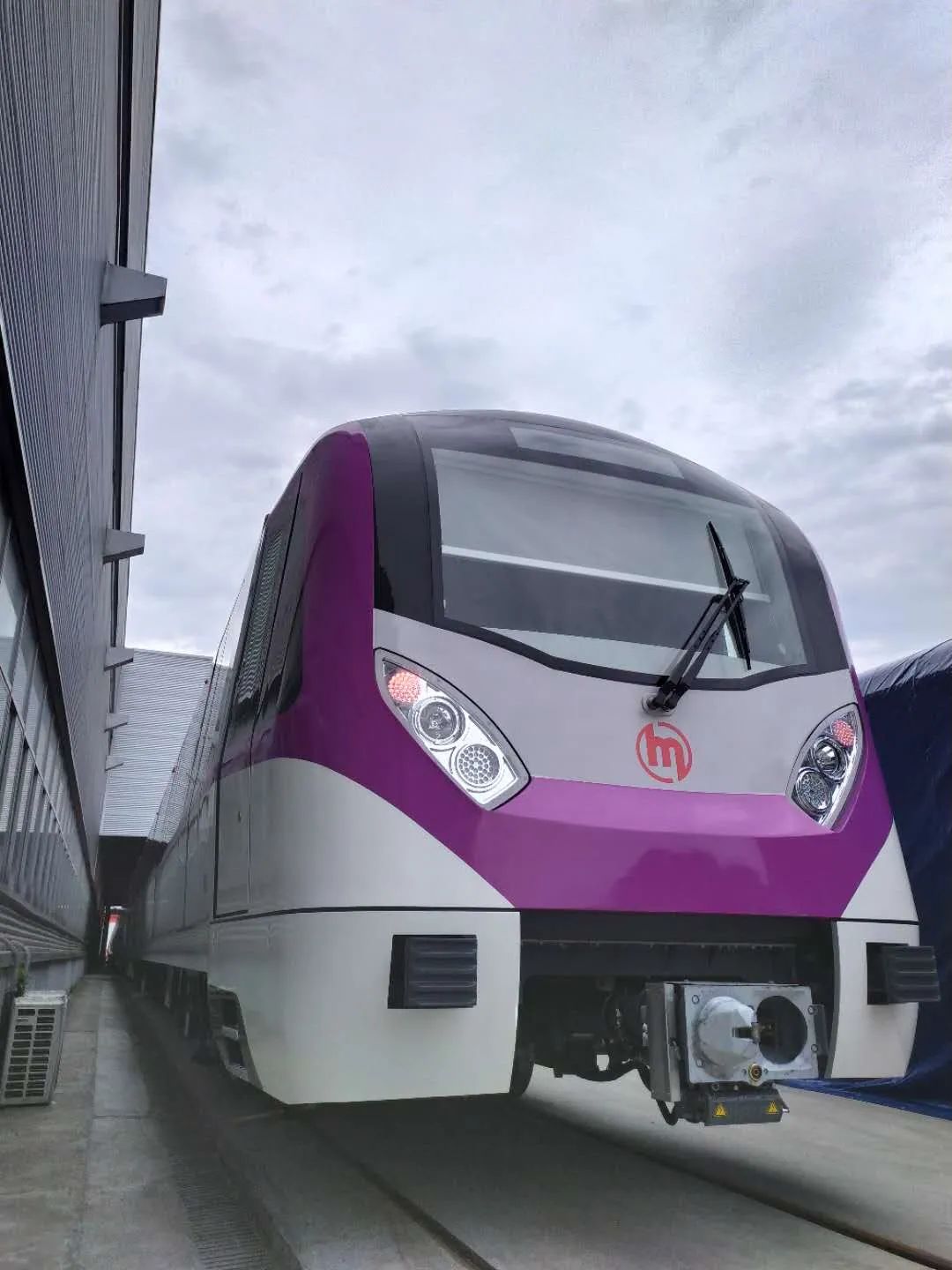 杭州地铁首列a型车下线