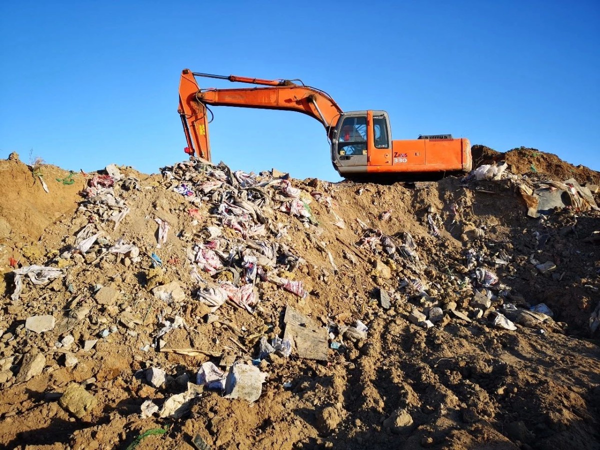 追踪 | 本端曝光偷倒渣土乱象后 百余处黑渣土场被端