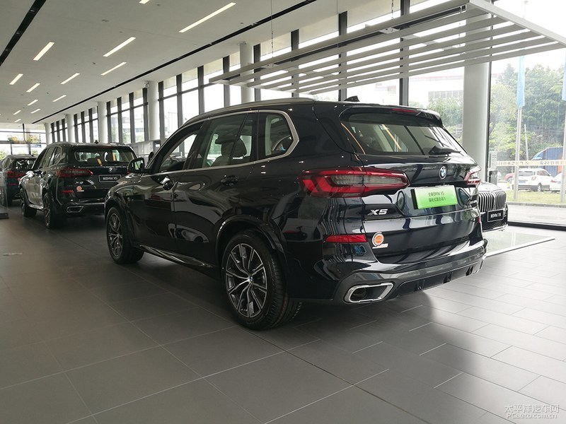 宝马X5 xDrive45e到店 能上绿牌的X5