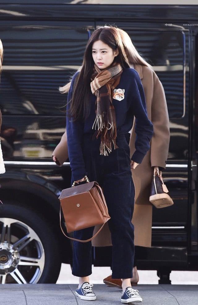 人间香奈儿jennie超日常私服分享,不同风格随意切换,太可了