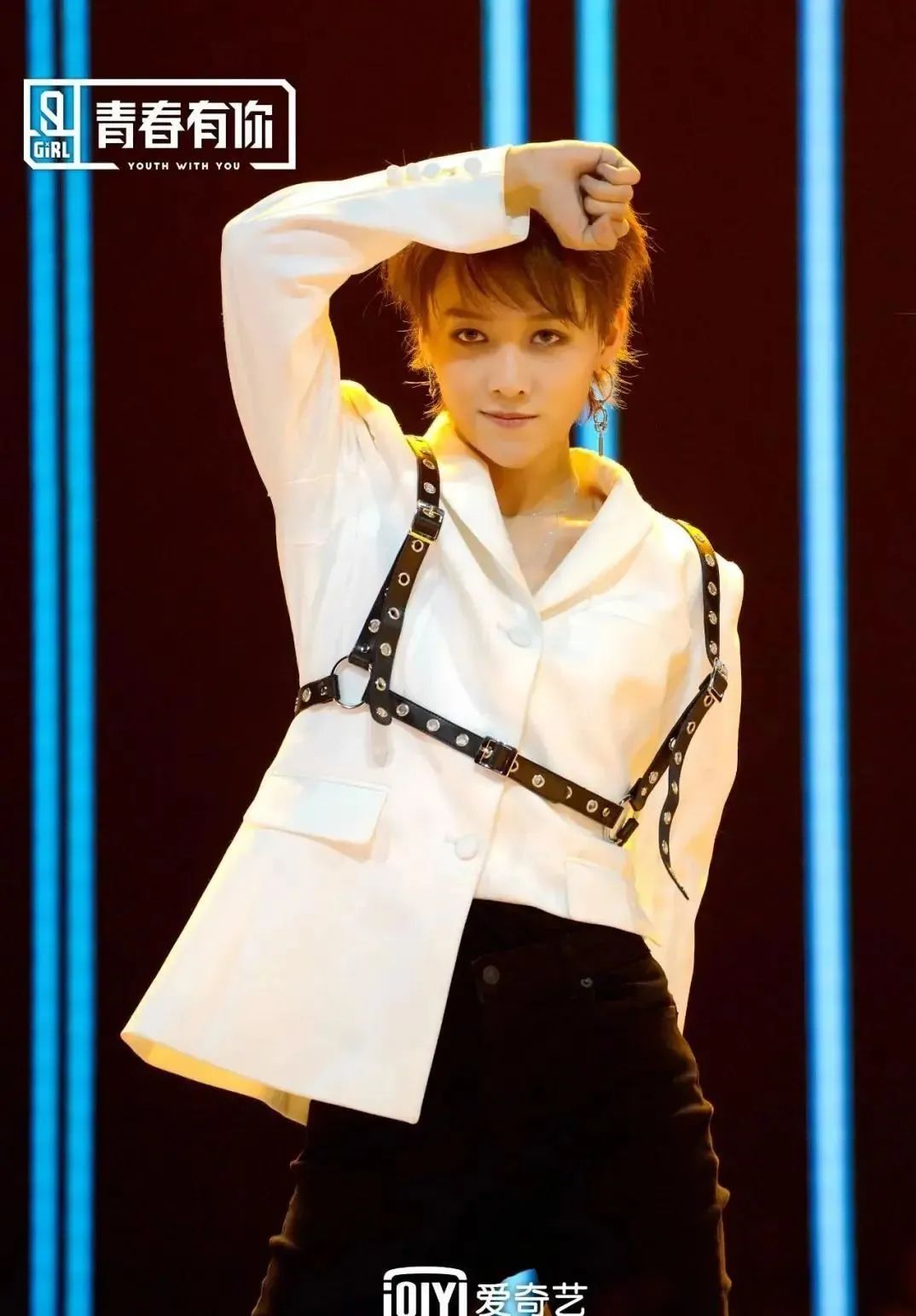 刘雨昕:强大而温柔|中国有嘻哈|舞林争霸_新浪新闻