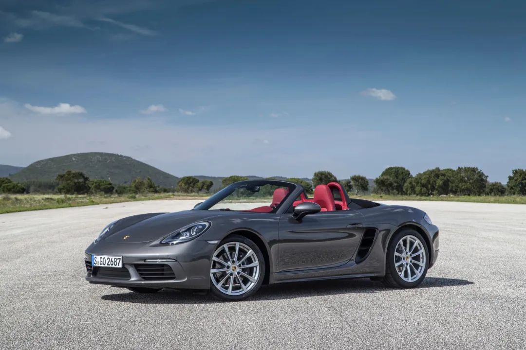 疫情过后想拥抱大自然?这几台敞篷跑车可以满足你!