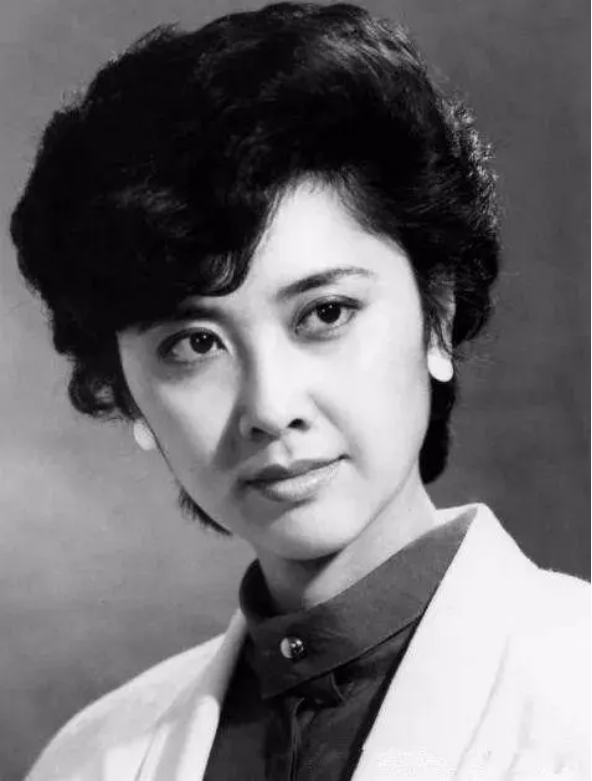 罕见老照片永远的女儿国国王西游记第一美女女神朱琳