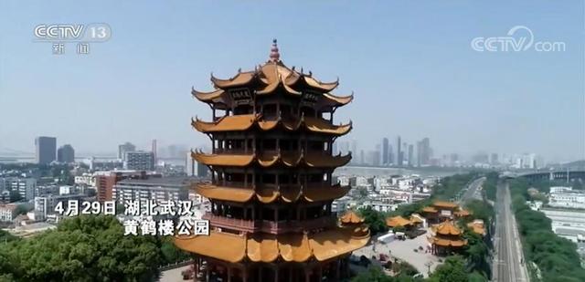 白岩松谈疫情后的复苏：政府部门是否能更多的“自找麻烦”？