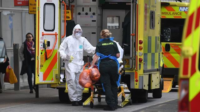 英国新冠肺炎确诊病例累计逾18万例 死亡病例超2.8万例