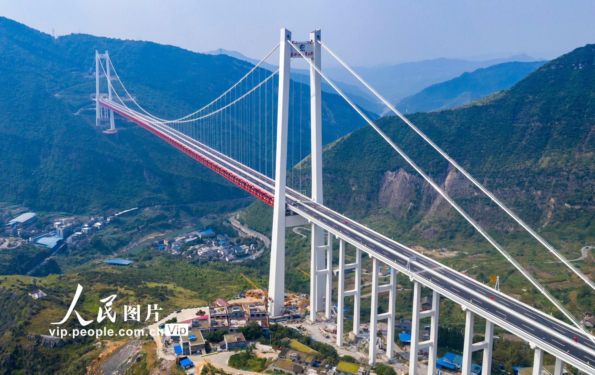 四川泸州:"红军大桥"助力脱贫
