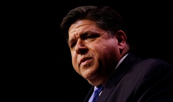 美国伊利诺伊州州长:白宫给予的抗疫帮助微乎其微