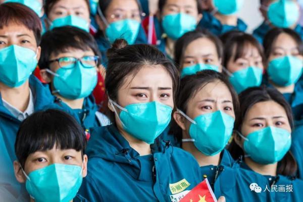 让我们跟随《人民画报》记者的镜头,今天,在五四青年节到来之际