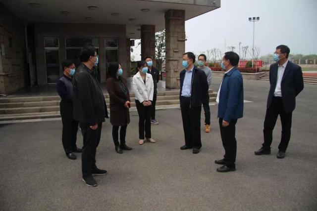 青岛市教育局局长刘鹏照:初三复学防控举措要抓紧抓实抓细